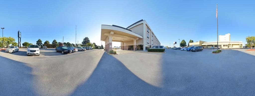 New Victorian Inn & Suites Omaha Exterior photo