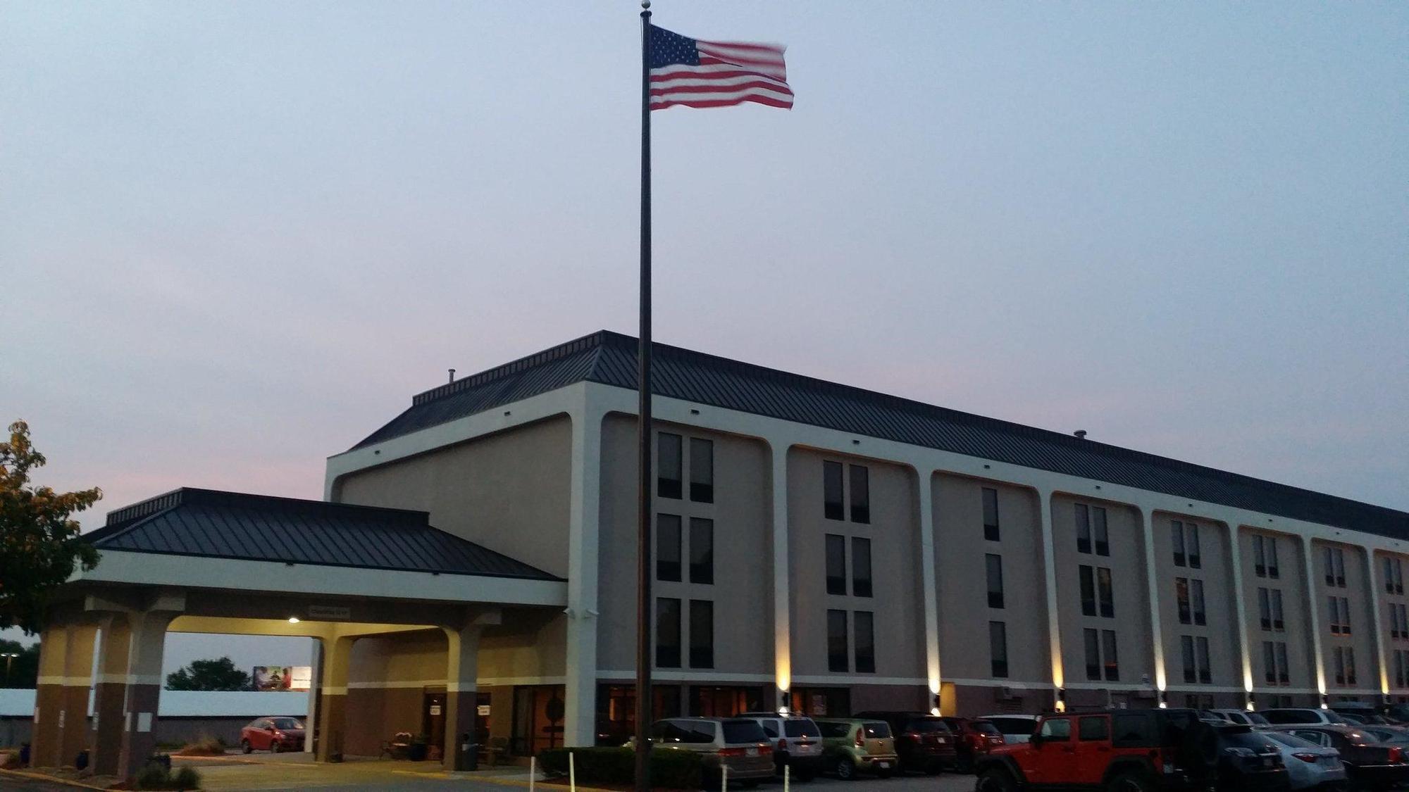 New Victorian Inn & Suites Omaha Exterior photo